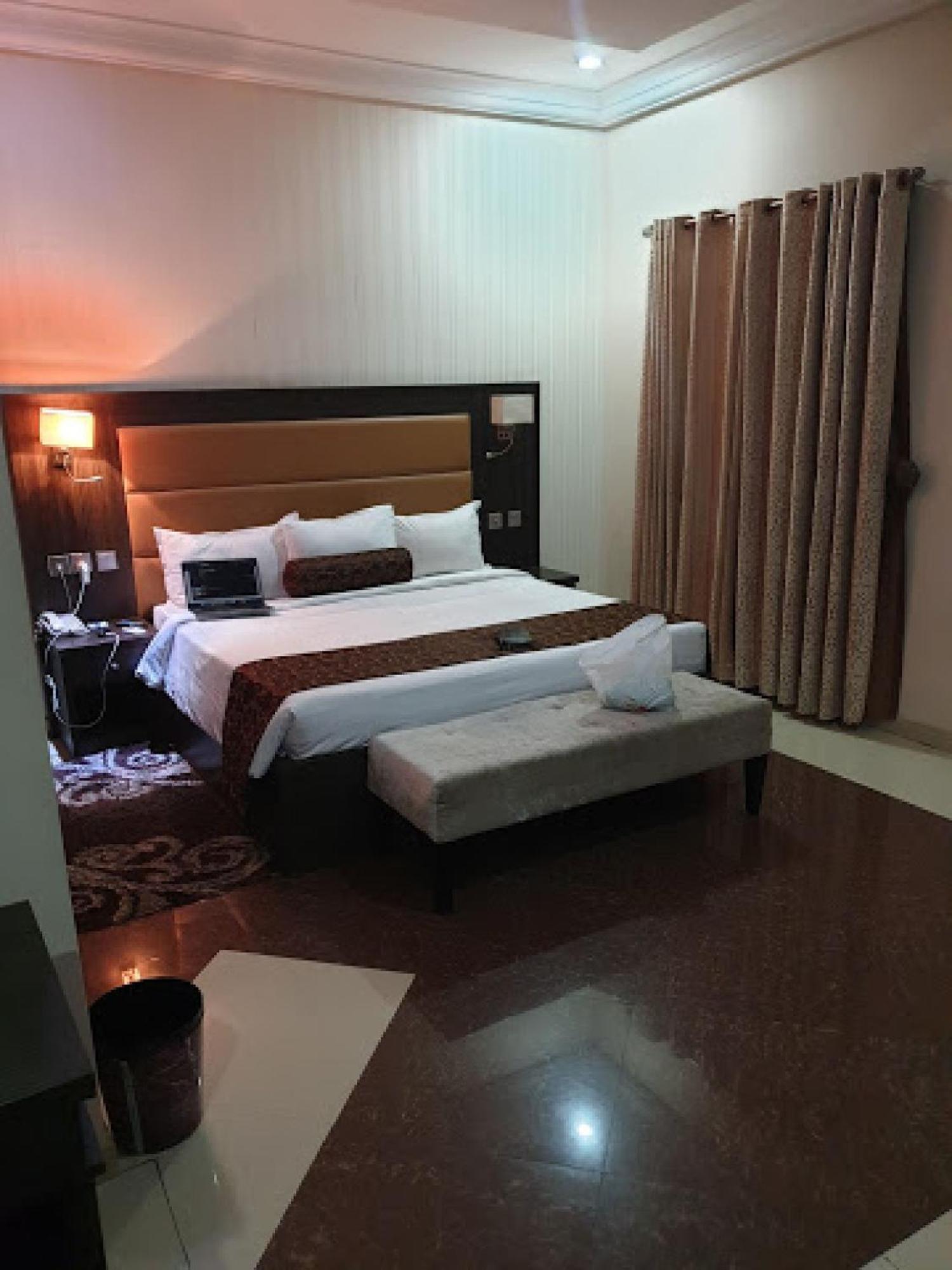 Room In Lodge - Nippon Grand Hotels Jabi Bagian luar foto