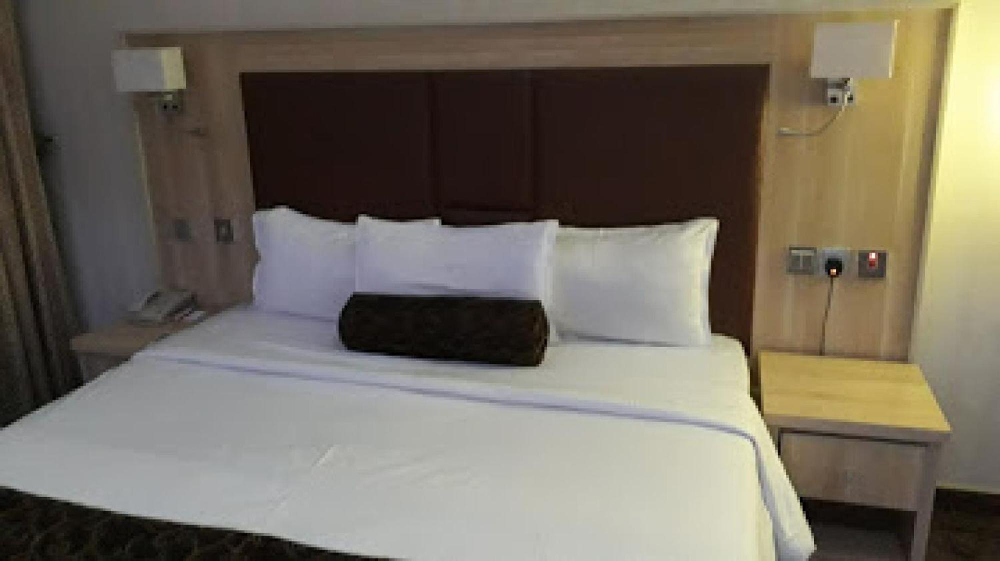 Room In Lodge - Nippon Grand Hotels Jabi Bagian luar foto